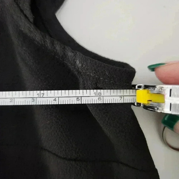 Joe Fresh black top, Size medium - Picture 5 of 7